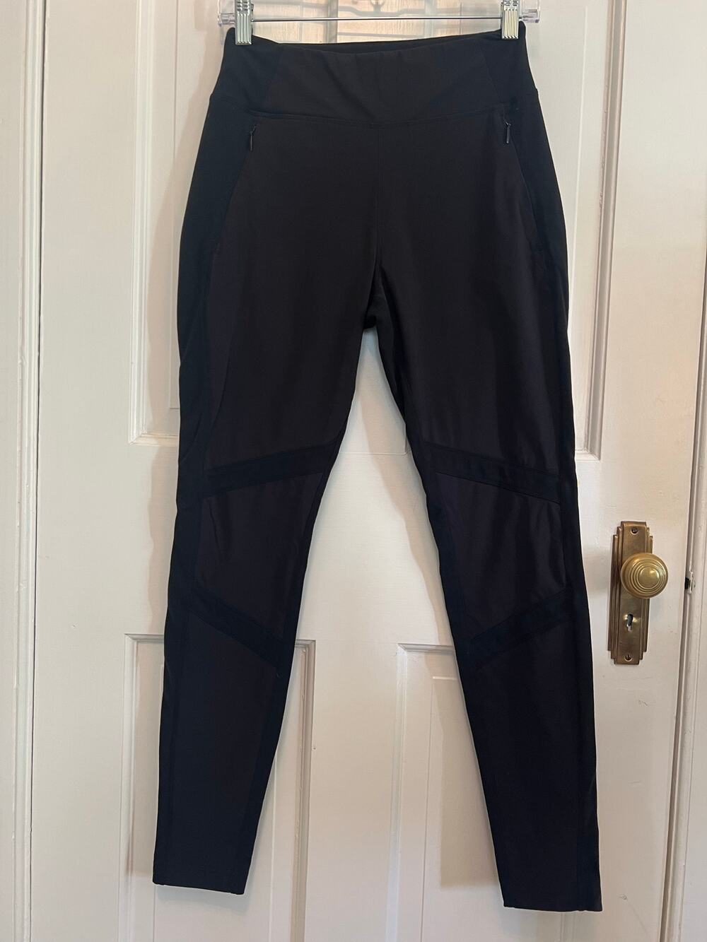 ATHLETA Highline Hybrid Pants Tights Black Active Zipper Pockets Women's 6 FLAW